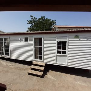 Casa prefabricada movil de ocasion IRM Otini de 9.5x4 metros en Malaga.