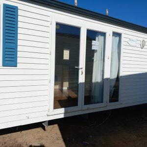 Casa movil prefabricada barata Ohara O´Phea de 8x4 metros en Jaen.