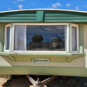 Mobil home prefabricada de ocasion Mayfair de 12x4 metros en Cadiz.