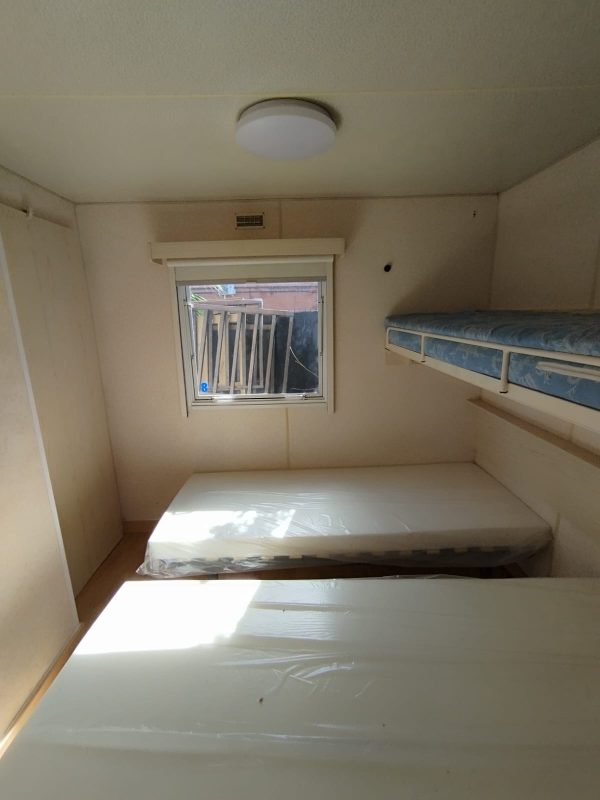 MOBIL HOME PREFABRICADA ECONOMICA INGLESA DE 8X3 METROS EN MALAGA. - Imagen 5