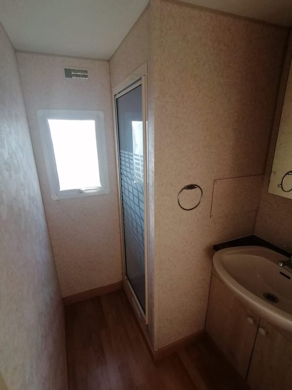 MOBIL HOME PREFABRICADA ECONOMICA WILLERBY DE 8.5X3 METROS EN CONIL. - Imagen 5