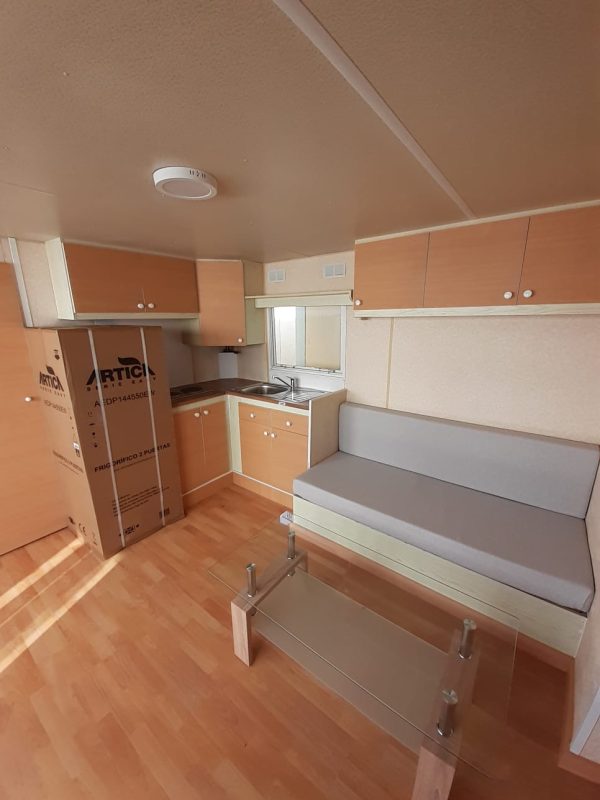 MOBIL HOME PREFABRICADA ECONOMICA INGLESA DE 8X3 METROS EN HUELVA. - Imagen 4