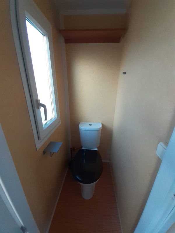 MOBIL HOME PREFABRICADO BARATO ROLLER FIDJI DE 7.5X4 METROS EN CHIPIONA. - Imagen 9