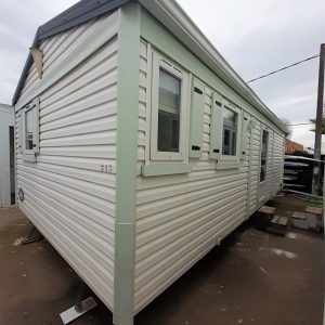 CASA MOVIL PREFABRICADA BARATA IRM MERCURE DE 7.5X4 METROS EN CONIL.