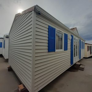 CASA MOVIL PREFABRICADA BARATA LOUSIANE DE 8.5X4 METROS EN ALMERIA.