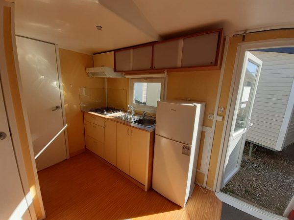 CASA MOVIL PREFABRICADA BARATA ROLLER FIDJI DE 7.5X4 METROS EN HUELVA. - Imagen 4