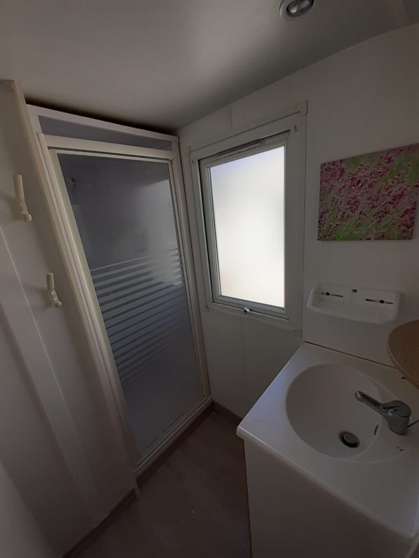 CASA MOVIL PREFABRICADA BARATA OHARA TINI DE 8.5X4 METROS EN CADIZ. - Imagen 9