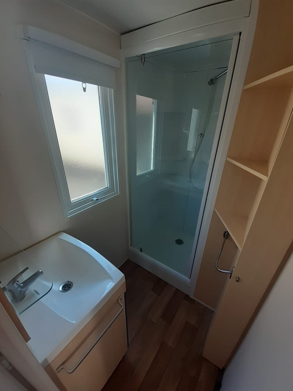 CASA MOVIL PREFABRICADA BARATA IRM LOGIA 8X4 METROS EN CONIL. - Imagen 3