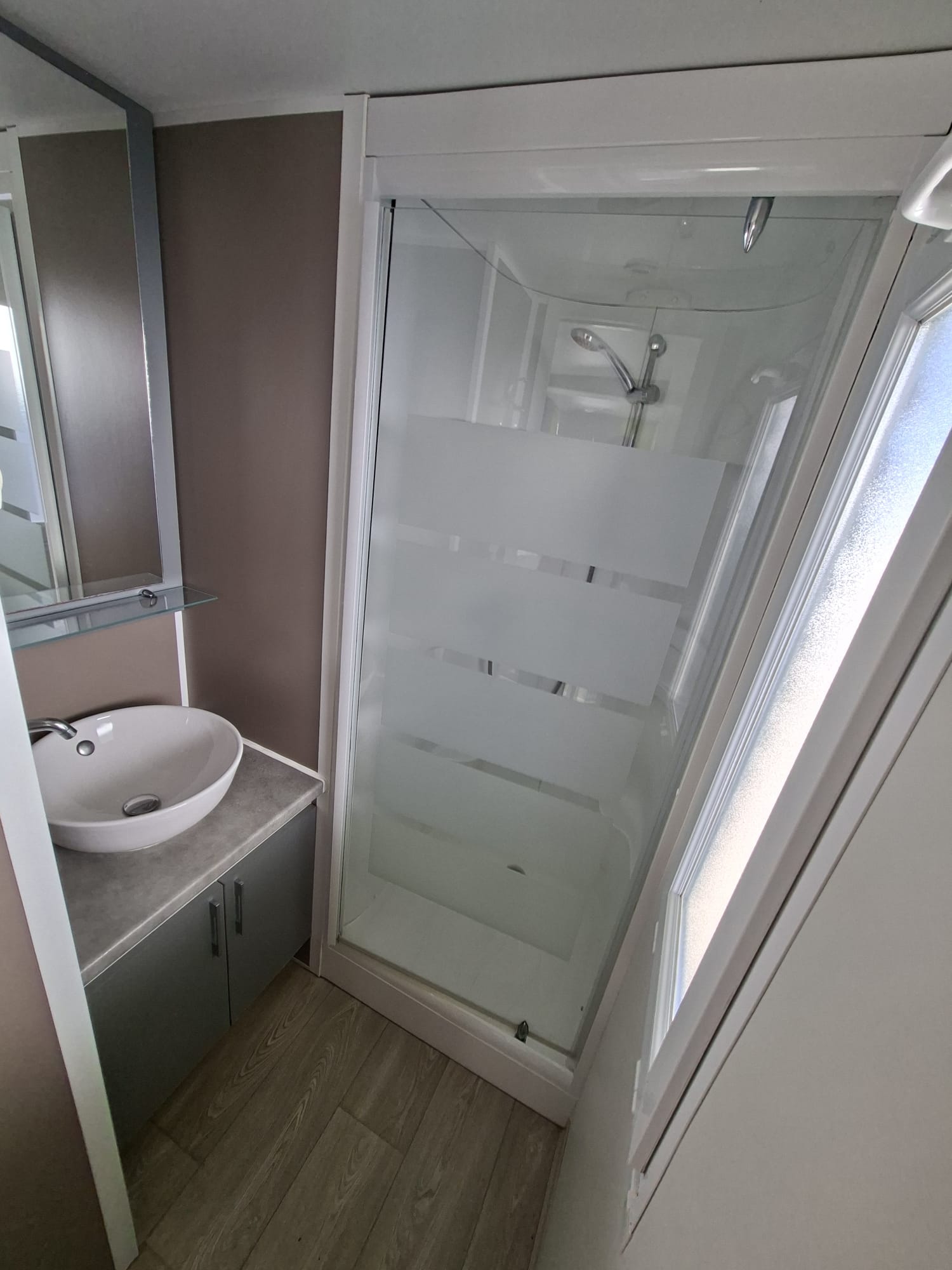 CASA MOVIL PREFABRICADA BARATA BATI CONCEPT DE 8X4 METROS EN CARMONA. - Imagen 4