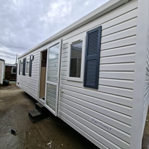 MOBIL HOME PREFABRICADO BARATO IRM TITANIA DE 8X4 METROS EN CHICLANA.