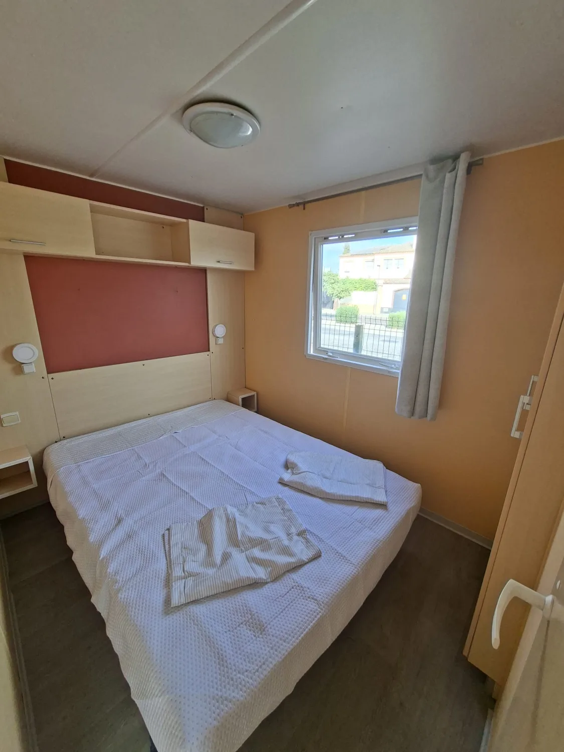 MOBIL HOMES PREFABRICADA BARATA IRM MERCURE FAMILY DE 8X4 METROS EN BADAJOZ. - Imagen 5