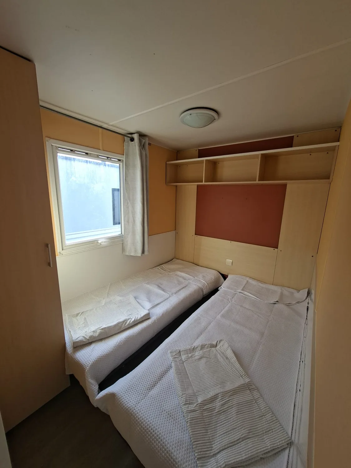 MOBIL HOMES PREFABRICADA BARATA IRM MERCURE FAMILY DE 8X4 METROS EN BADAJOZ. - Imagen 7